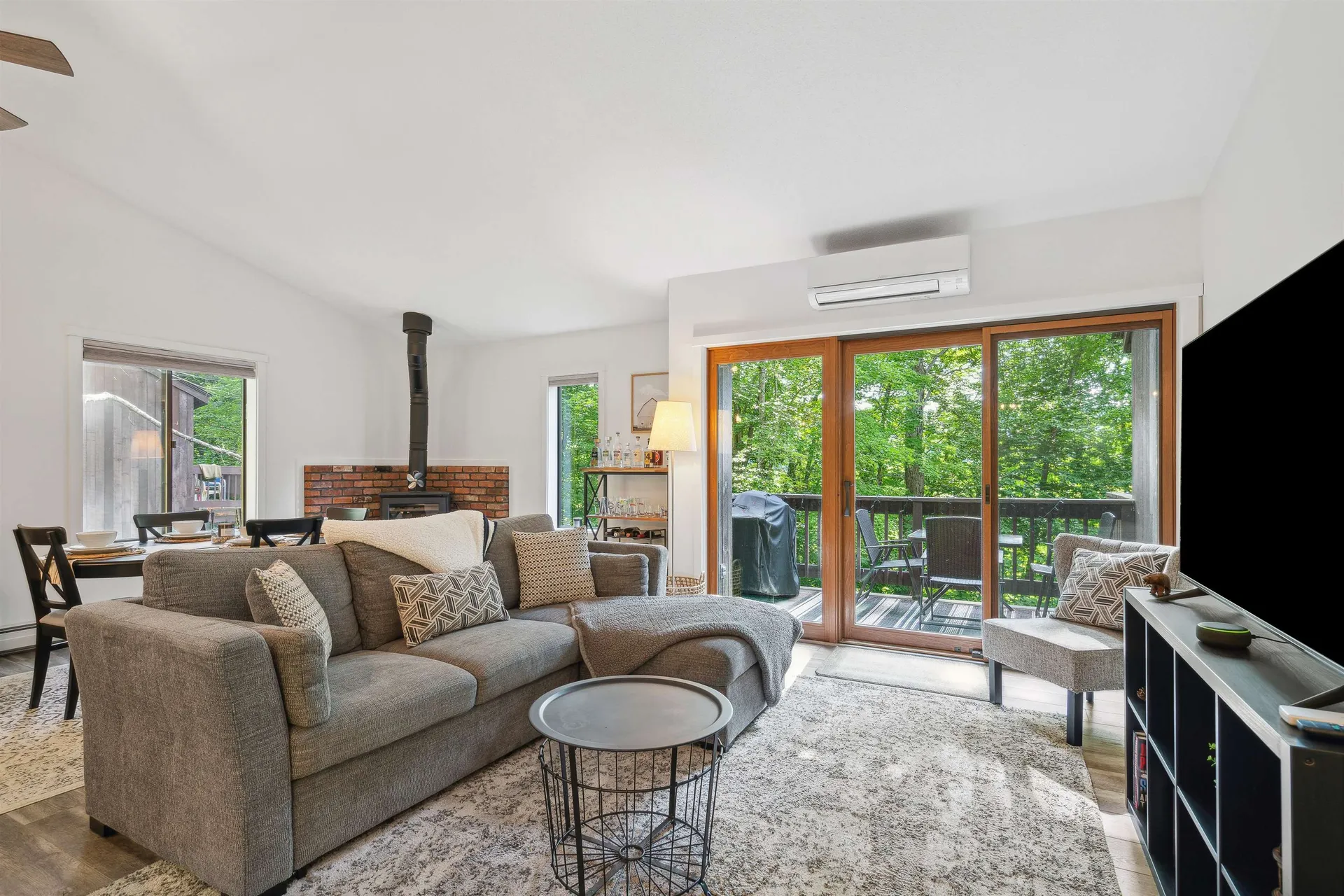 401 Old Quechee Road Hartford VT 05059
