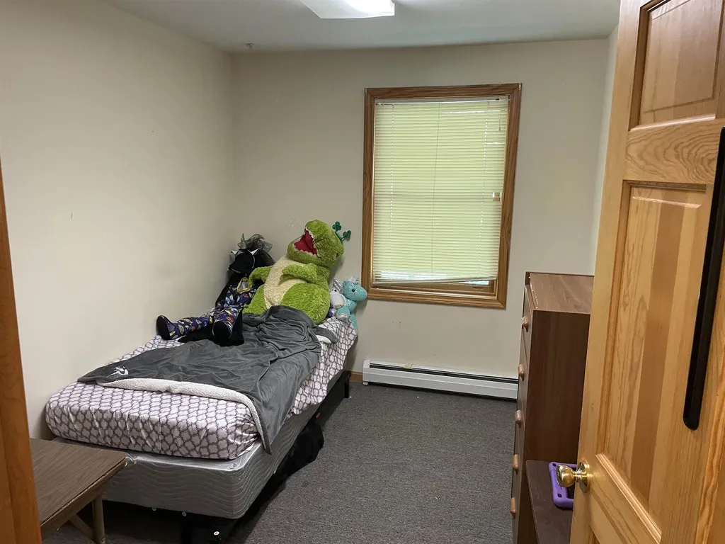 60 Charles Street Farmington NH 03835