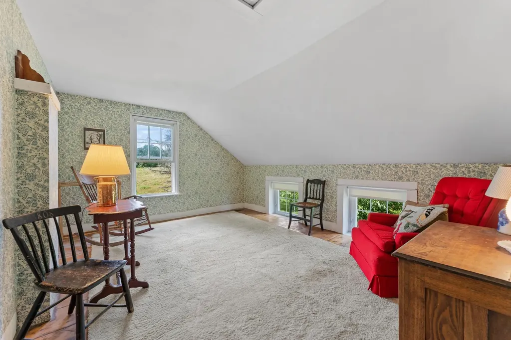 9 Dawley Road Mount Holly VT 05758