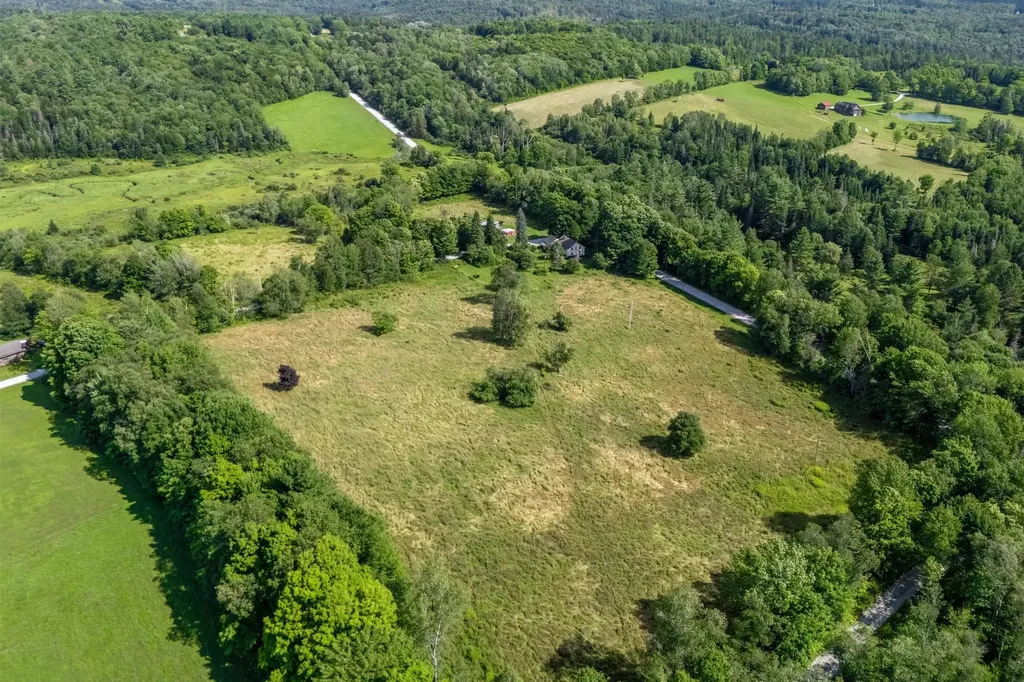 9 Dawley Road Mount Holly VT 05758