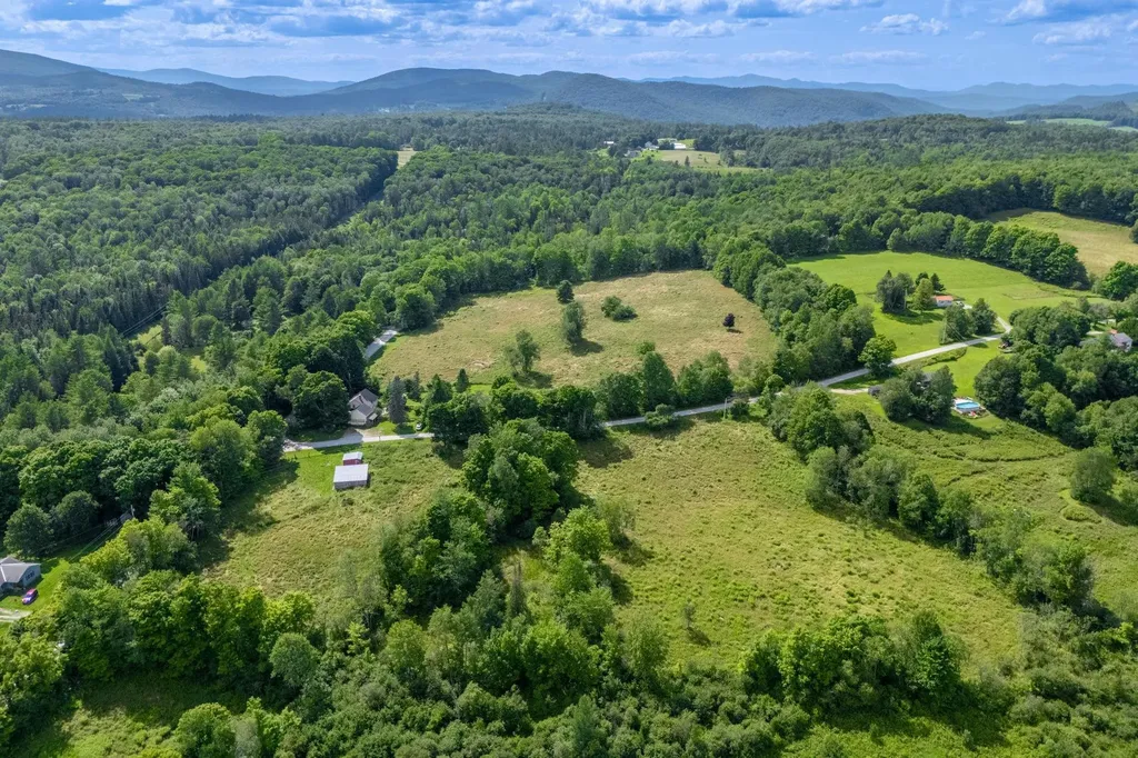 9 Dawley Road Mount Holly VT 05758