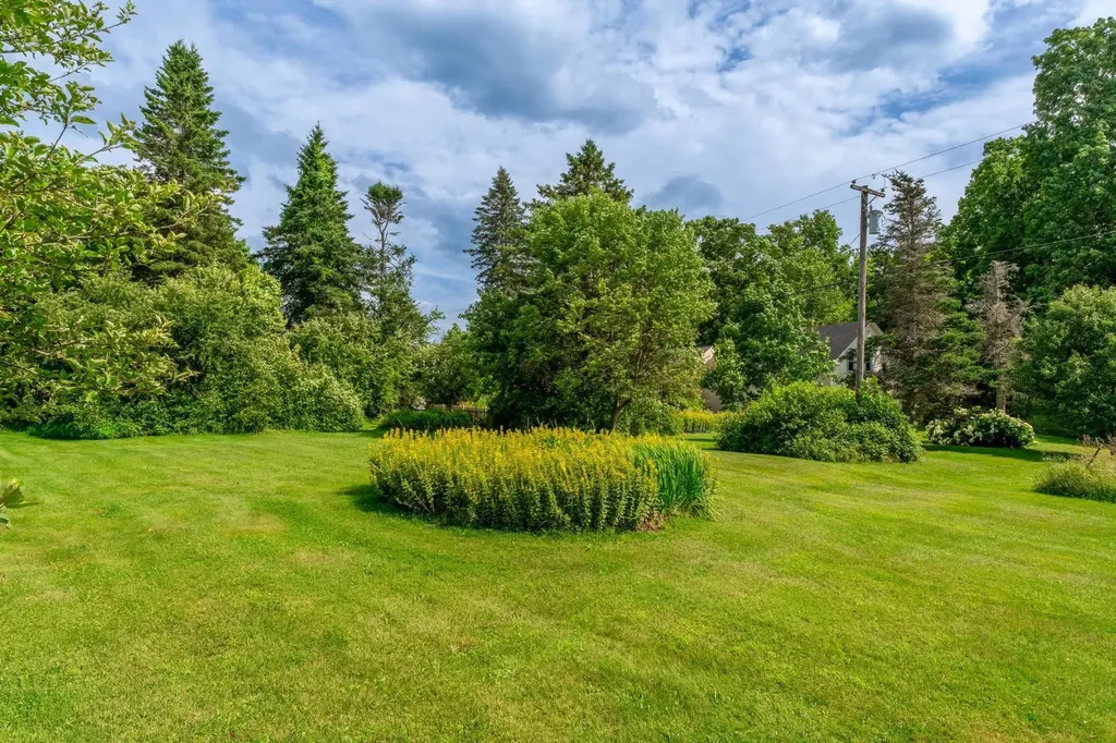 9 Dawley Road Mount Holly VT 05758
