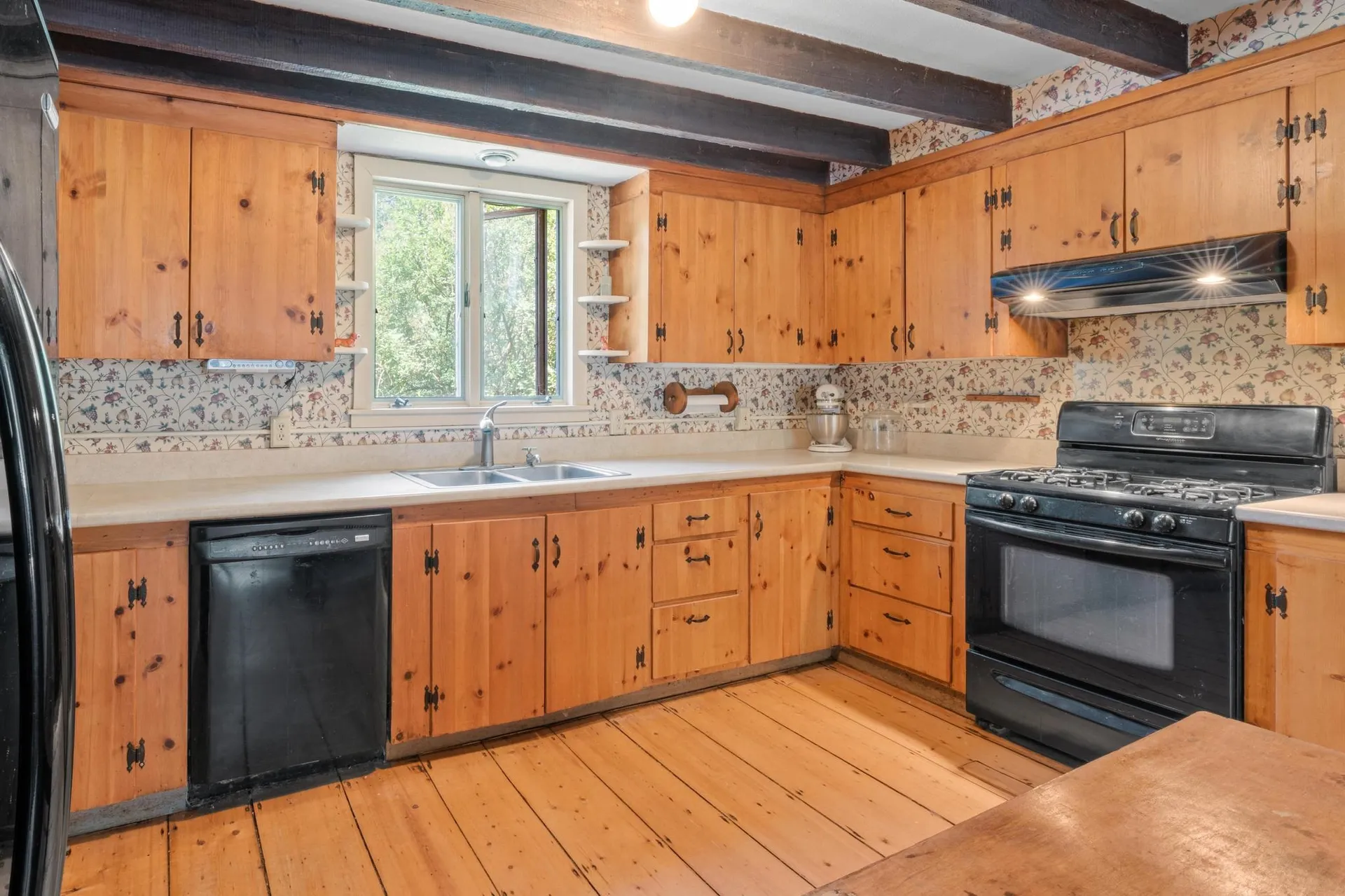 9 Dawley Road Mount Holly VT 05758