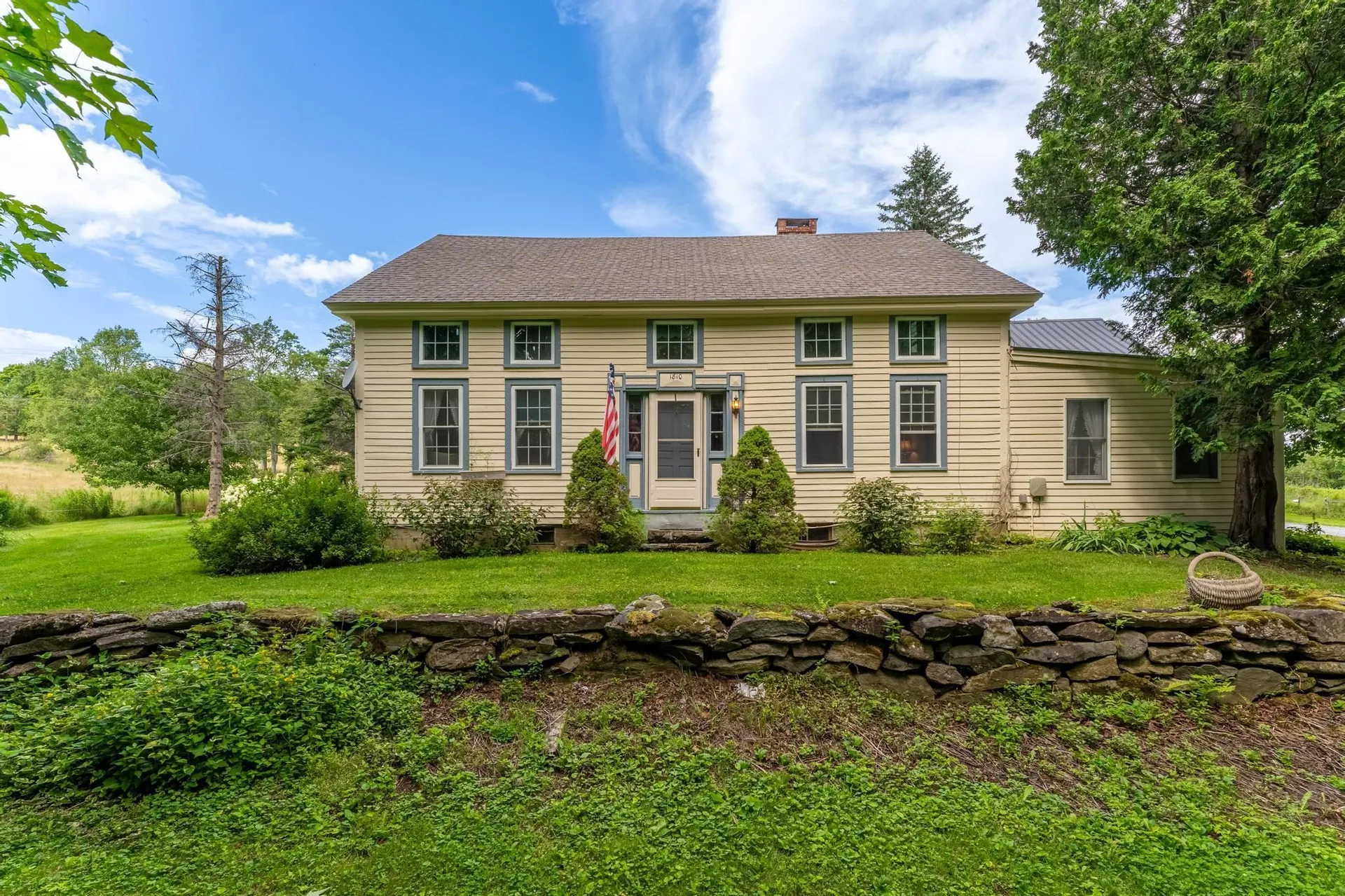 9 Dawley Road Mount Holly VT 05758