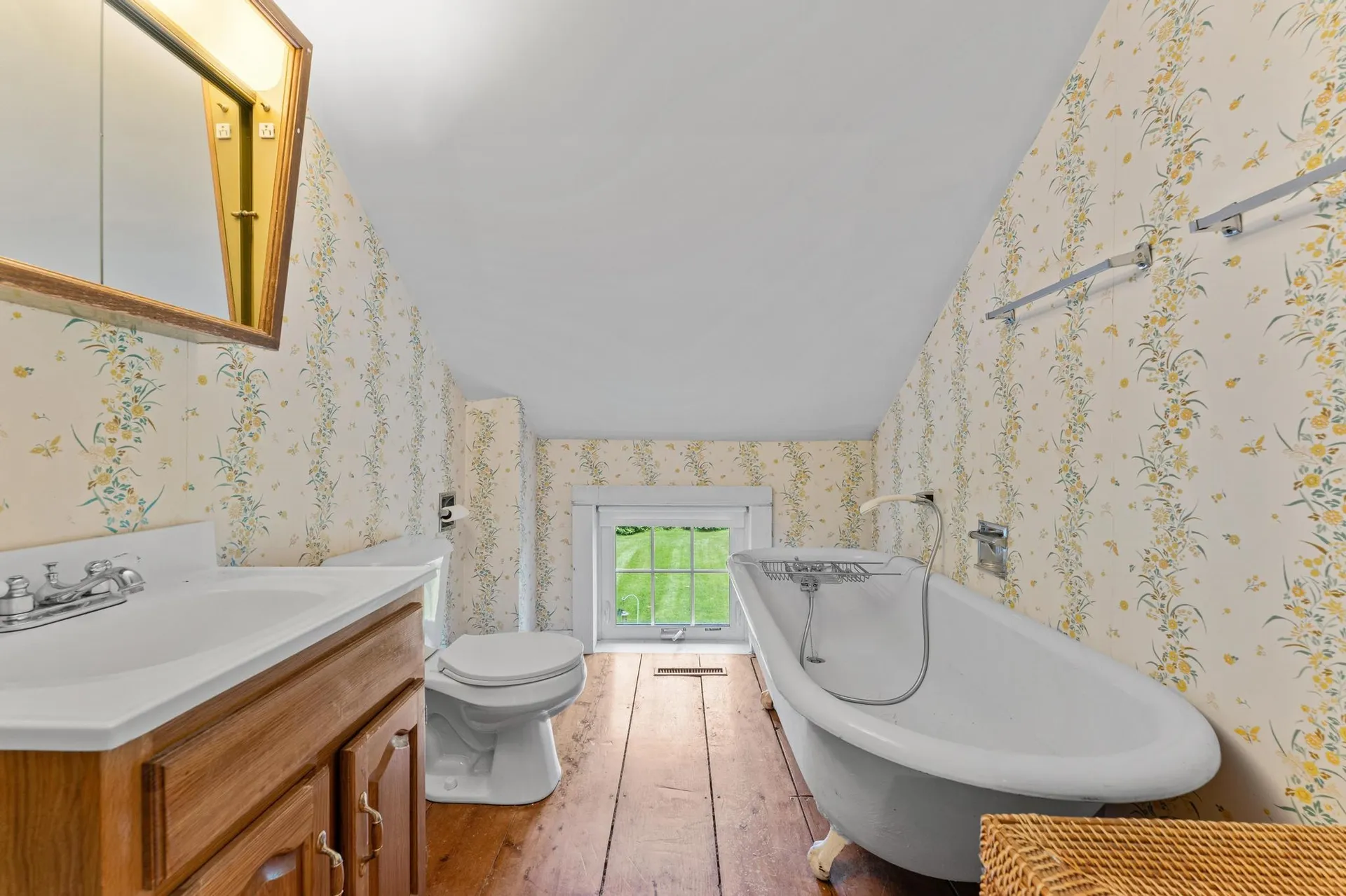 9 Dawley Road Mount Holly VT 05758