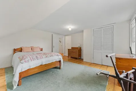 9 Dawley Road Mount Holly VT 05758