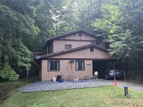 4393 Vt Route 131 Weathersfield VT 05151