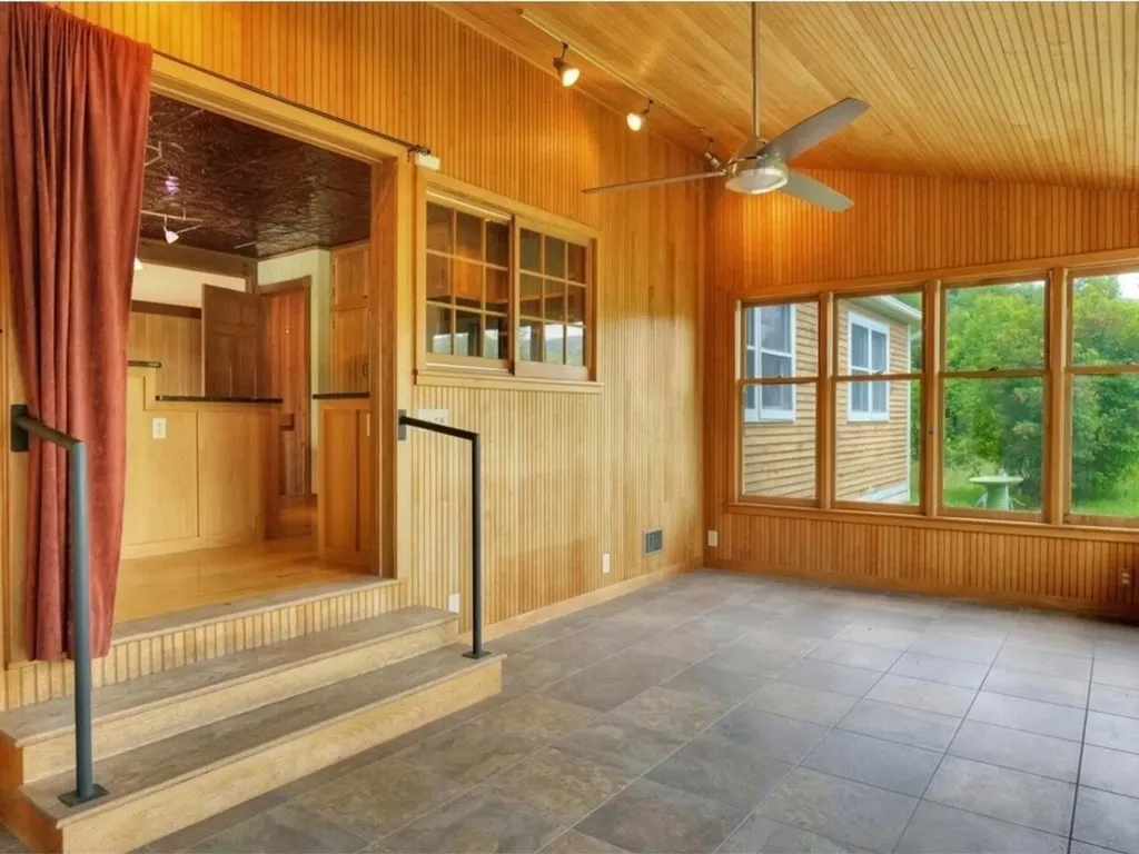 59 River Road Bristol VT 05443