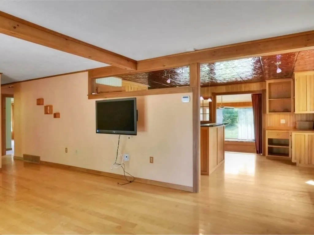 59 River Road Bristol VT 05443