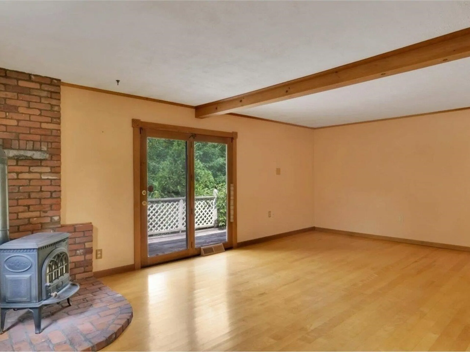 59 River Road Bristol VT 05443