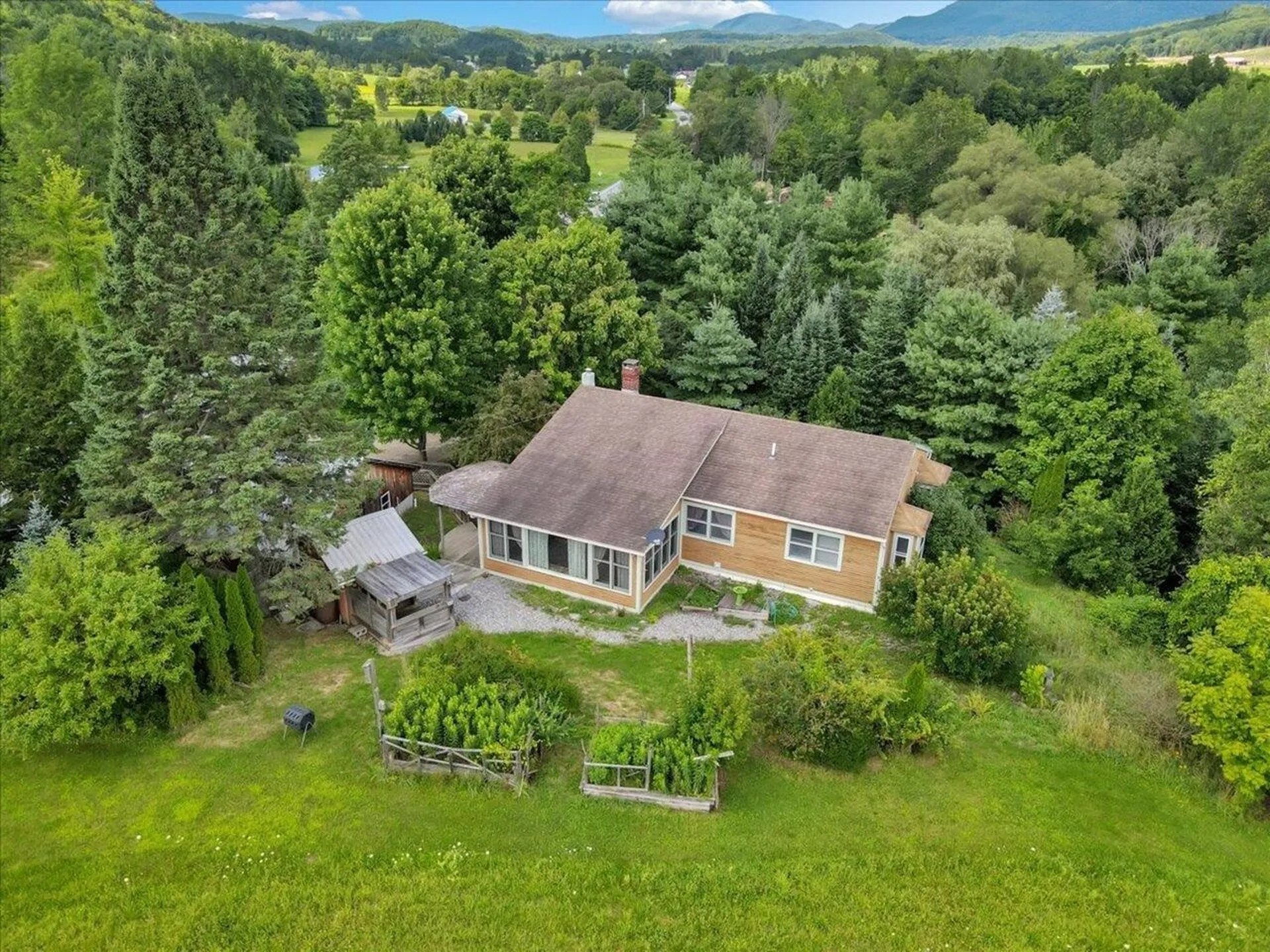 59 River Road Bristol VT 05443