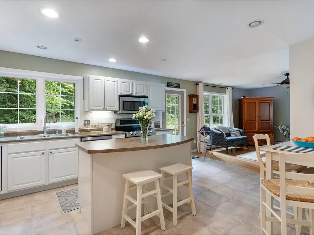 17 Pinnacle Drive Milton VT 05468