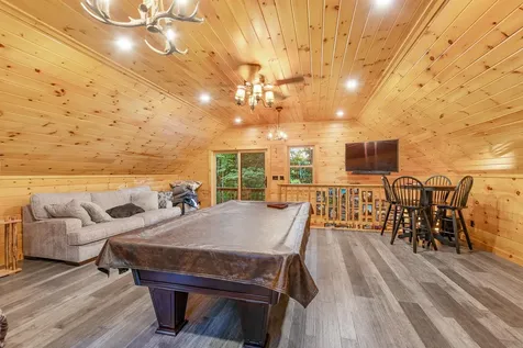 54 Cayden Lane Errol NH 03579