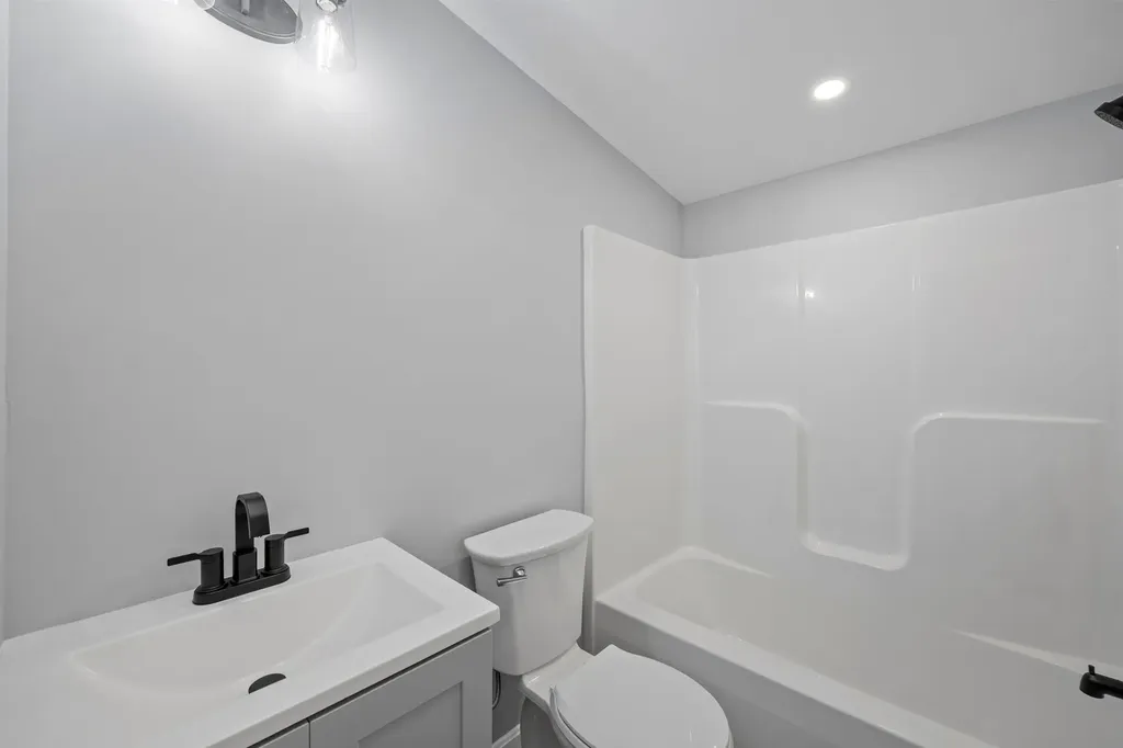 125 Webber Road Strafford NH 03884