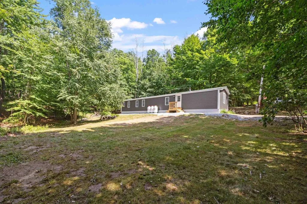 125 Webber Road Strafford NH 03884