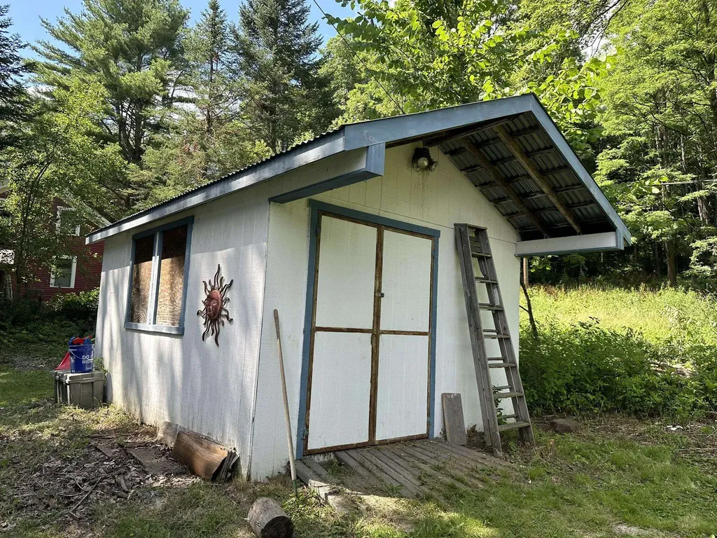 16 Mill Street Hyde Park VT 05655