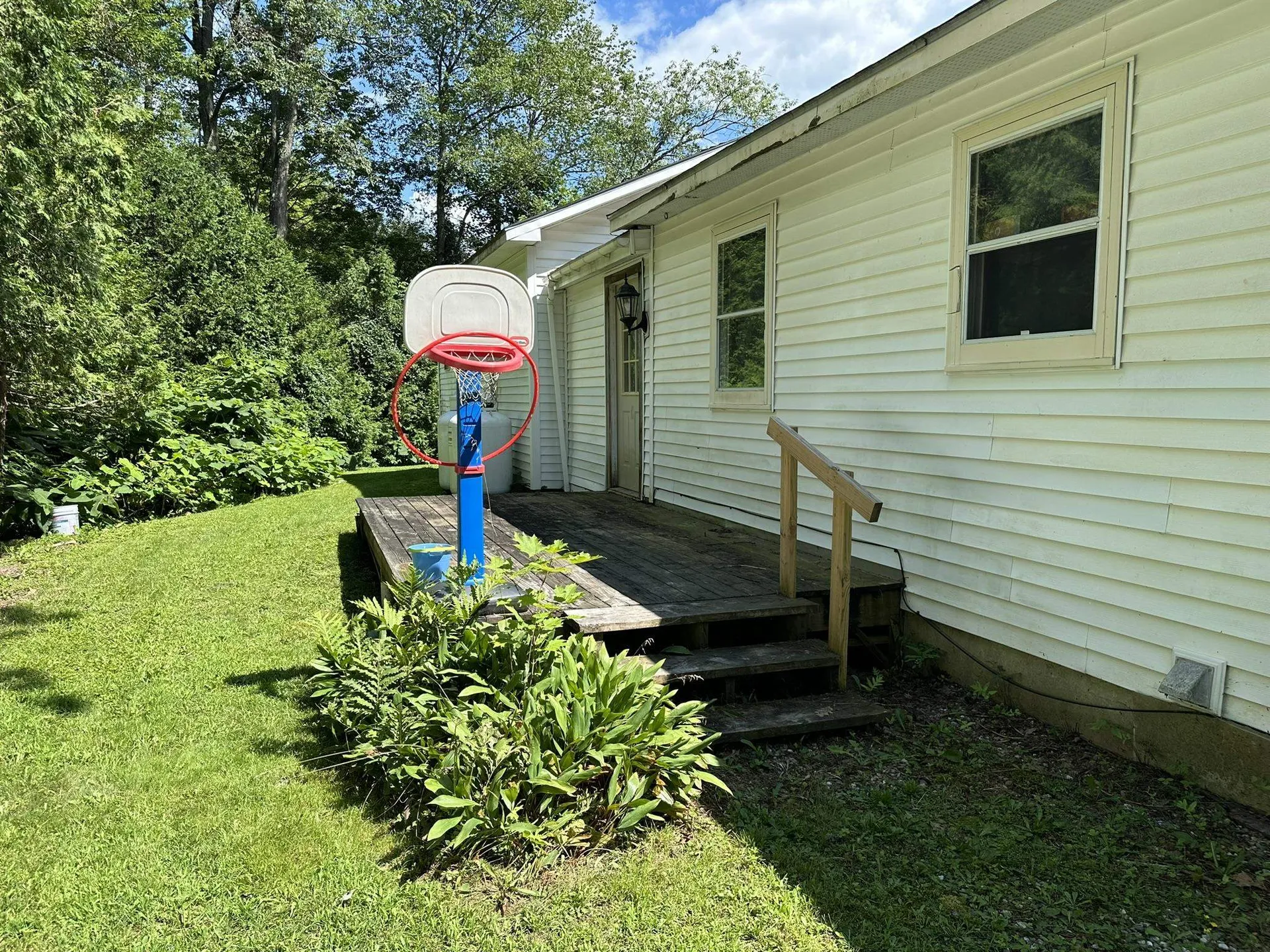 16 Mill Street Hyde Park VT 05655