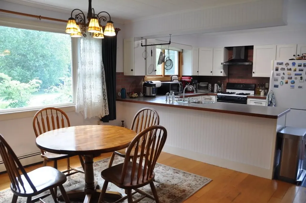 41 School House Hill Road Middlebury VT 05753