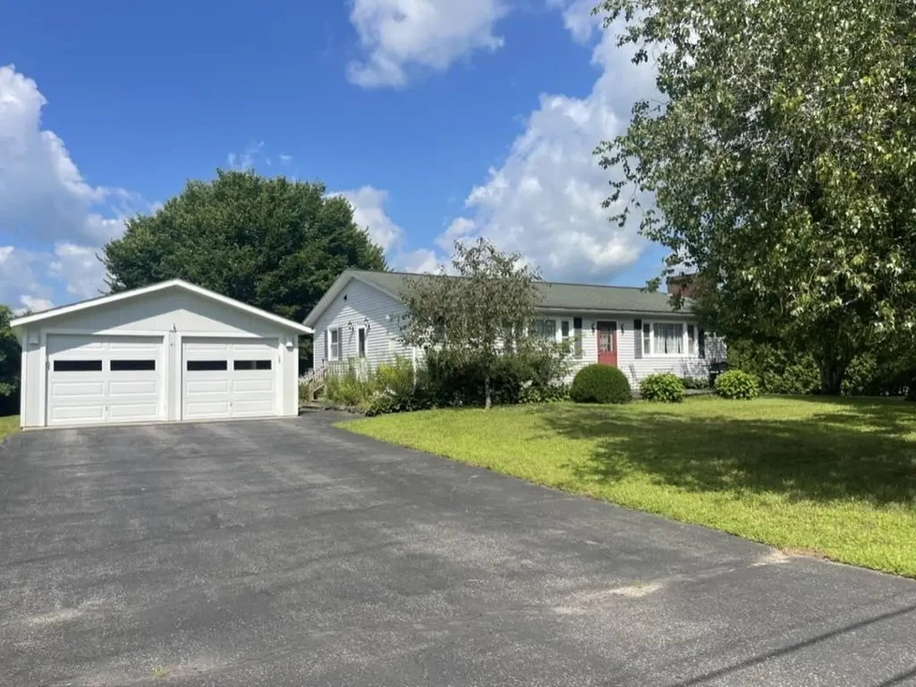 41 School House Hill Road Middlebury VT 05753