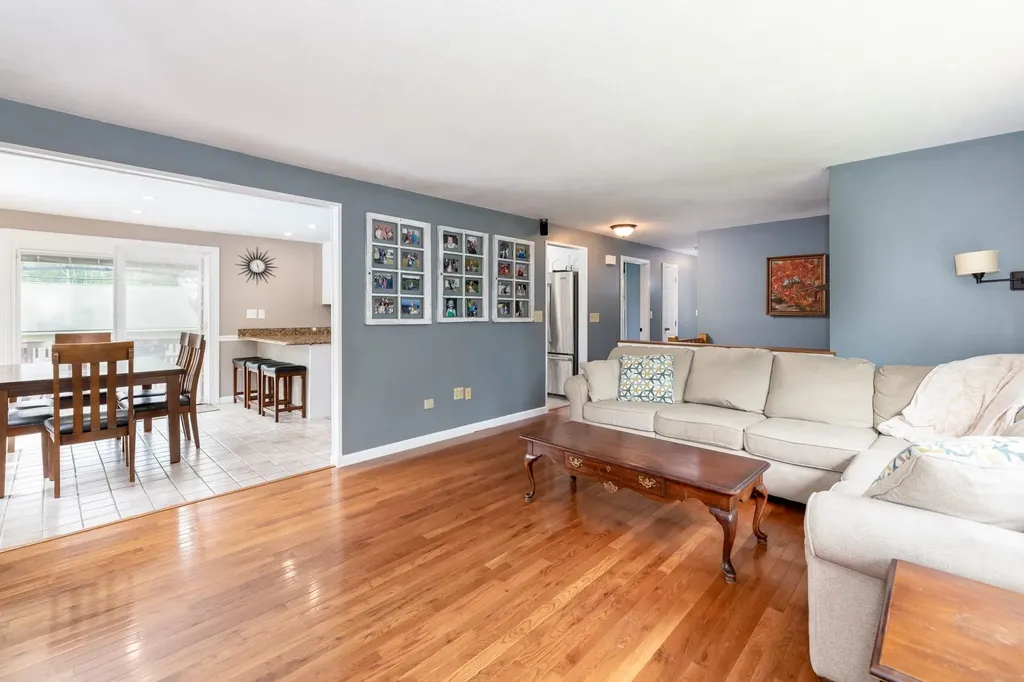 23 Twist Hill Road Dunbarton NH 03046