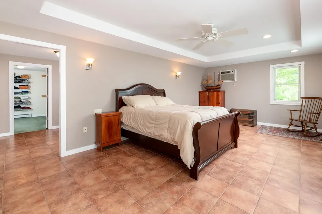 23 Twist Hill Road Dunbarton NH 03046