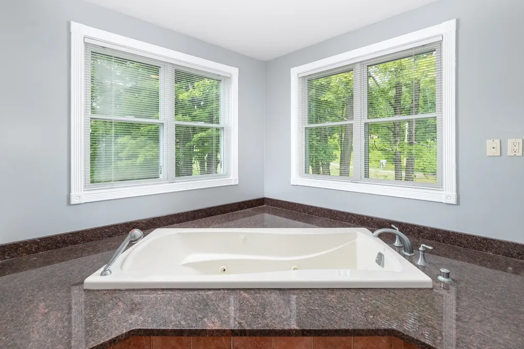 23 Twist Hill Road Dunbarton NH 03046