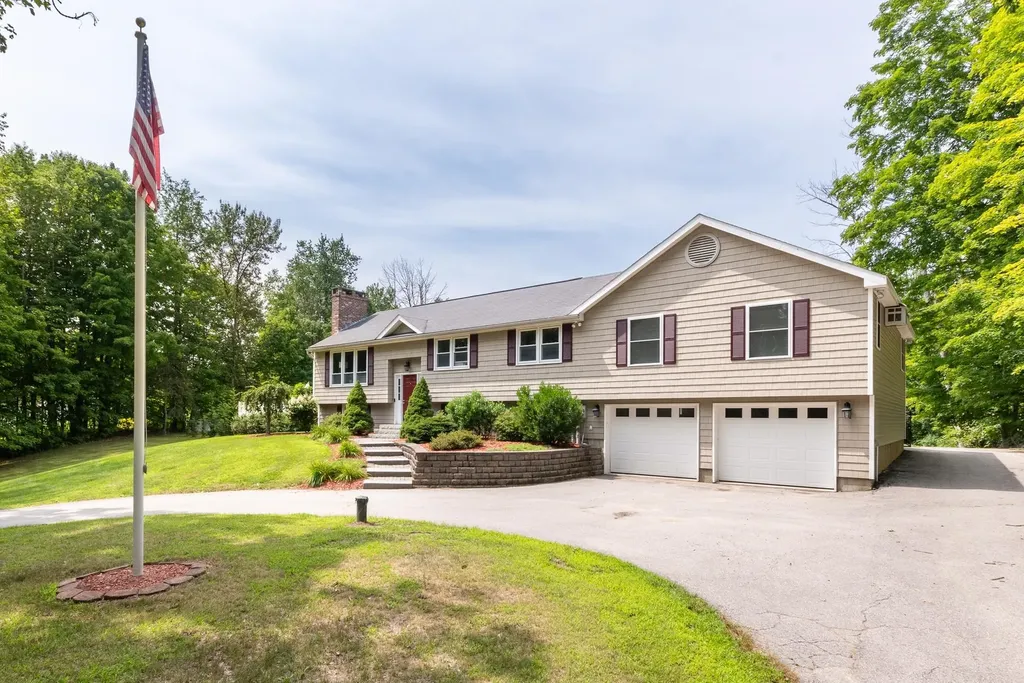 23 Twist Hill Road Dunbarton NH 03046