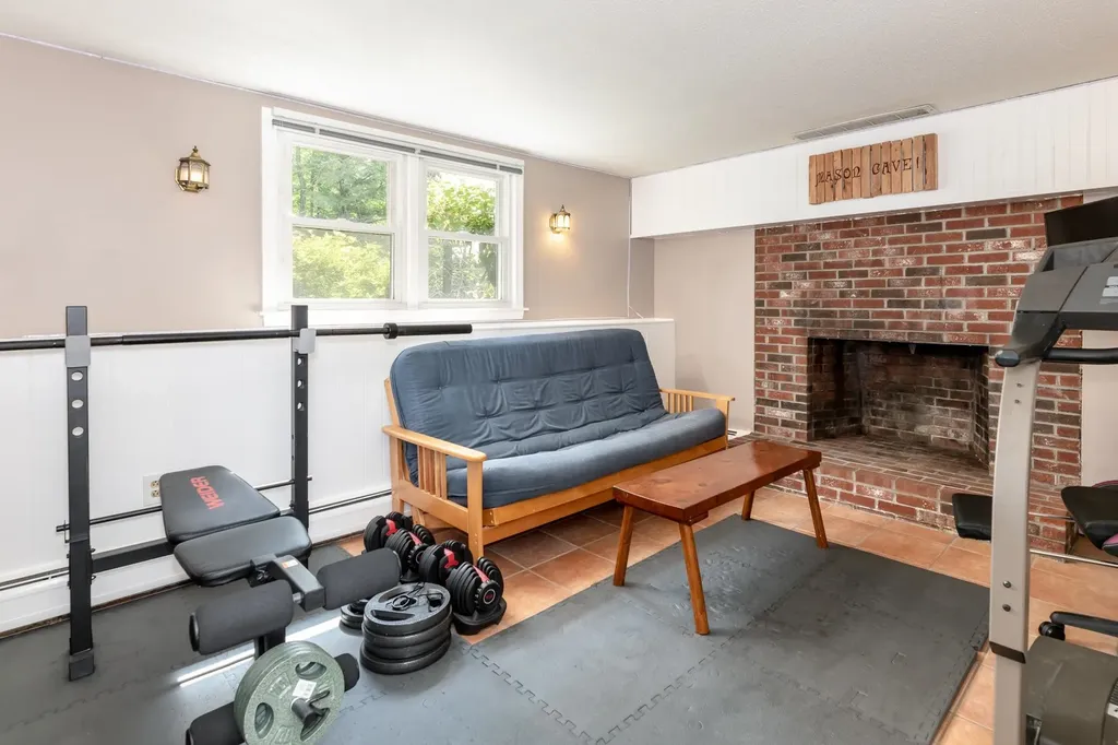 23 Twist Hill Road Dunbarton NH 03046