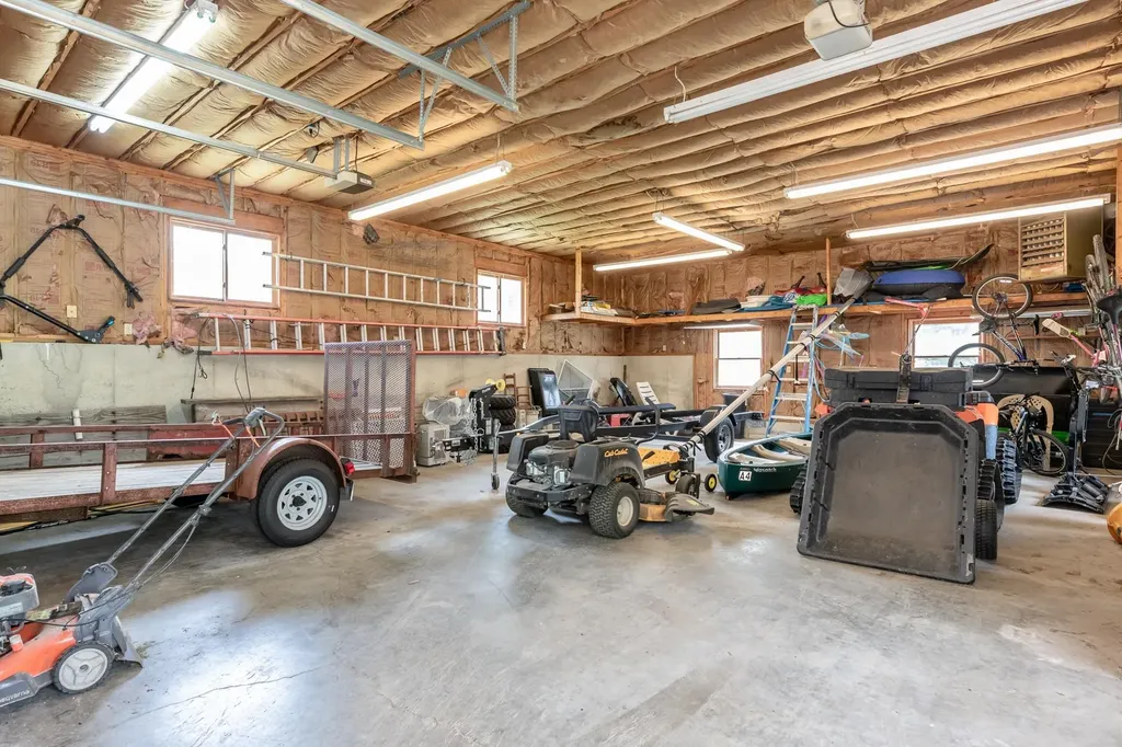 23 Twist Hill Road Dunbarton NH 03046