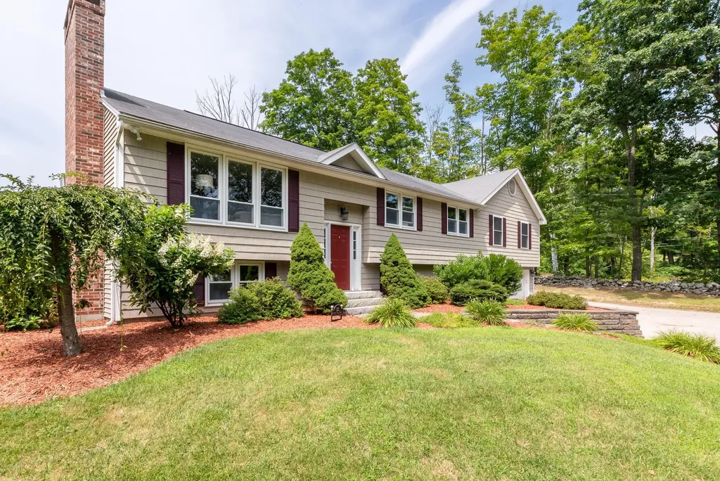 23 Twist Hill Road Dunbarton NH 03046