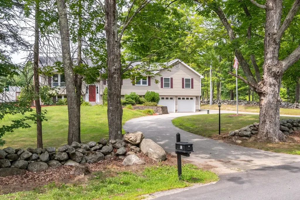 23 Twist Hill Road Dunbarton NH 03046