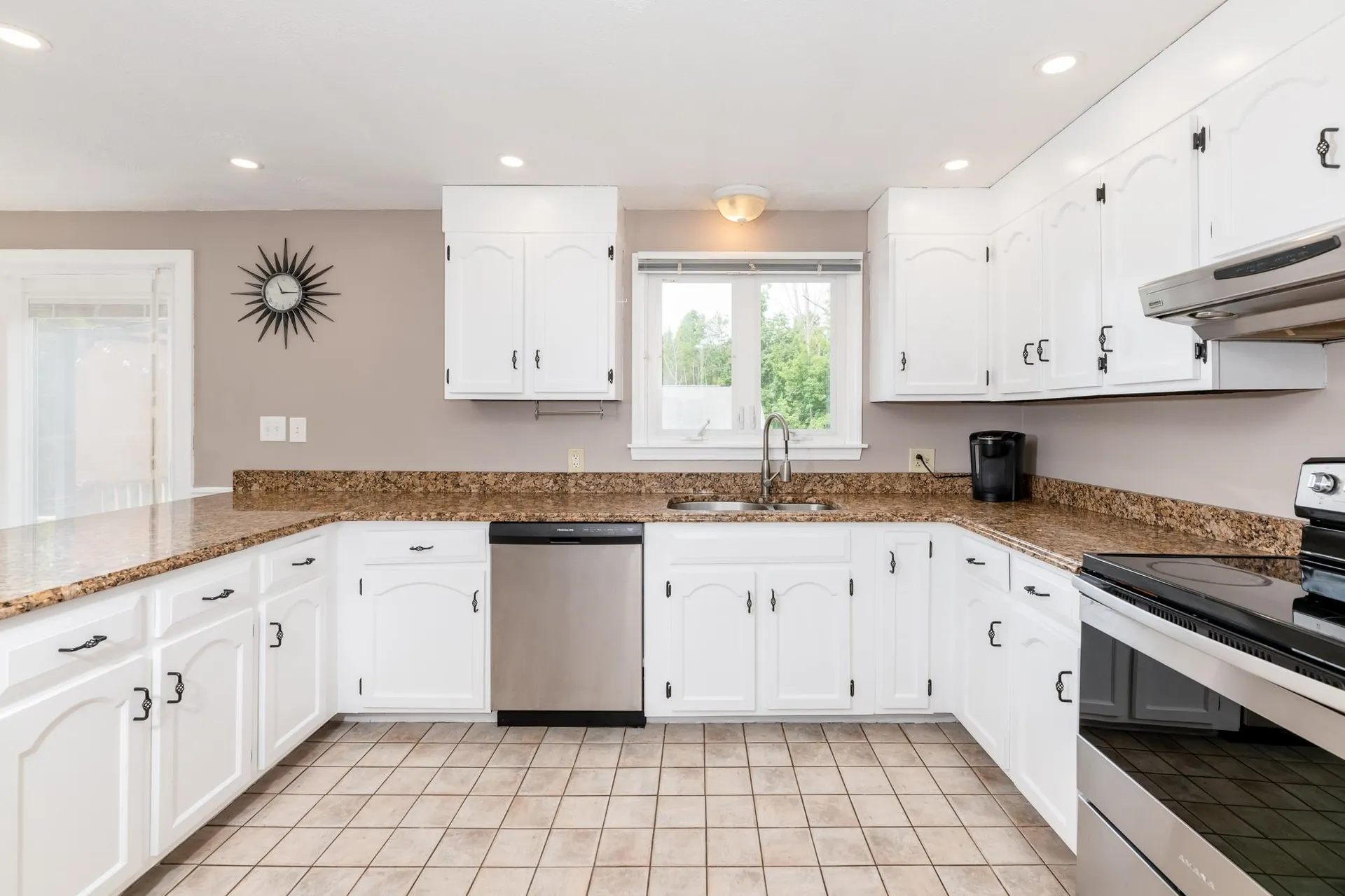 23 Twist Hill Road Dunbarton NH 03046