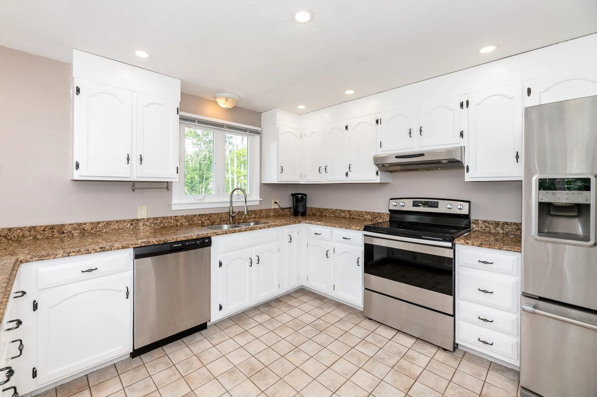 23 Twist Hill Road Dunbarton NH 03046