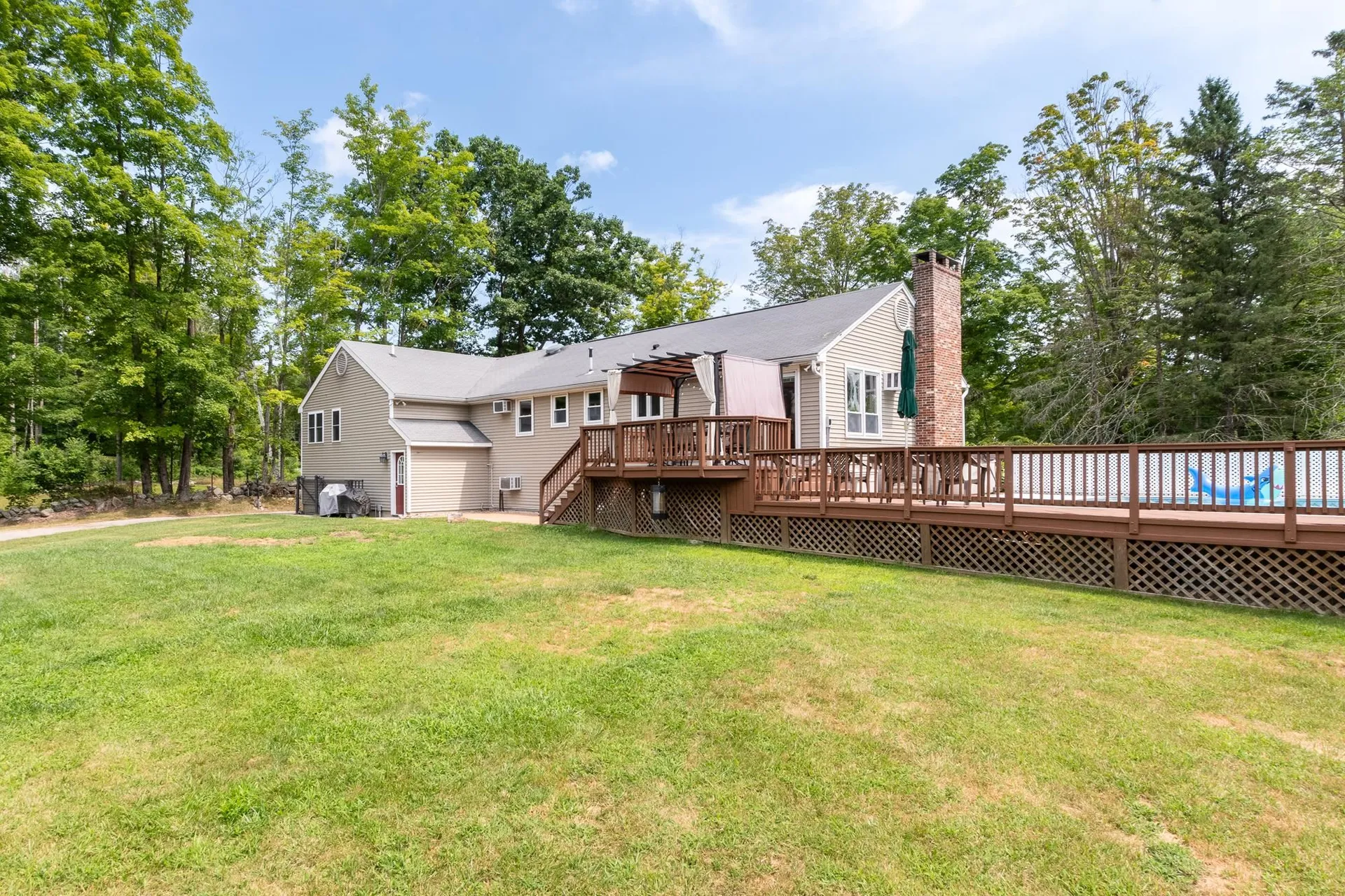 23 Twist Hill Road Dunbarton NH 03046