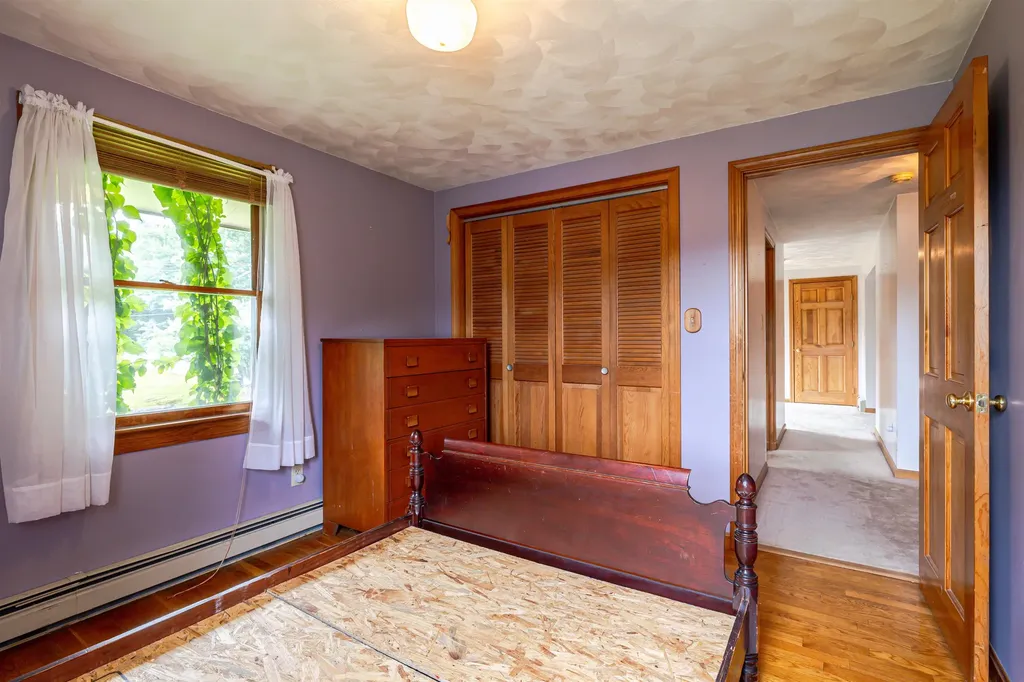 3 Albany Avenue Londonderry NH 03053