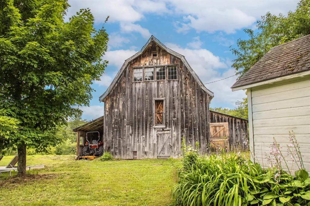2384 Shunpike Road Mount Holly VT 05758