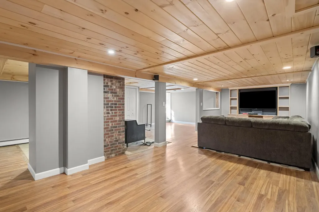 42a Old Milton Road Rochester NH 03868