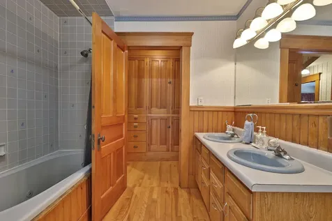 20 Plumley Avenue Ludlow VT 05149
