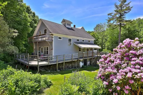 20 Plumley Avenue Ludlow VT 05149