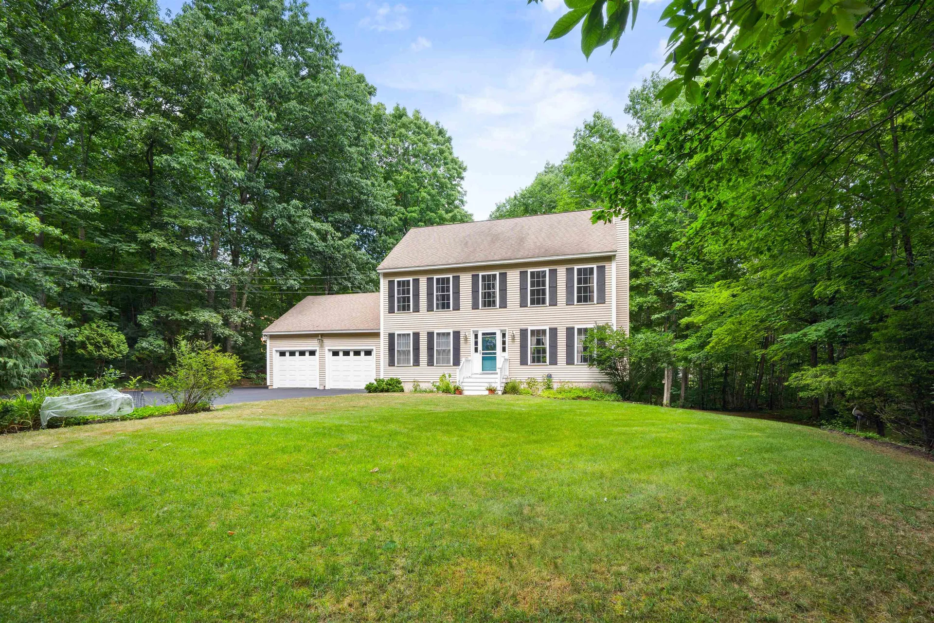 10 Ledgewood Lane Epping NH 03042