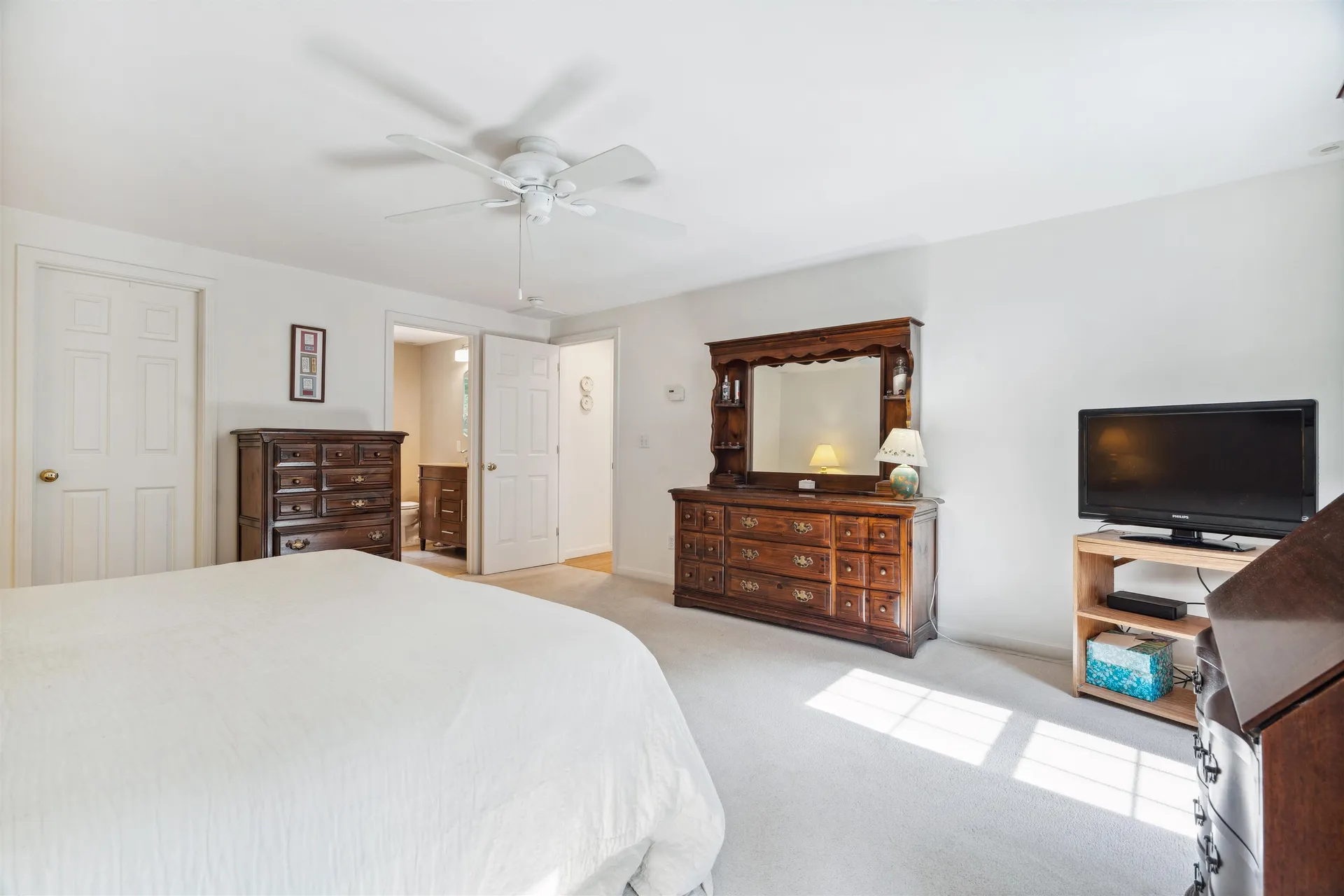 10 Ledgewood Lane Epping NH 03042