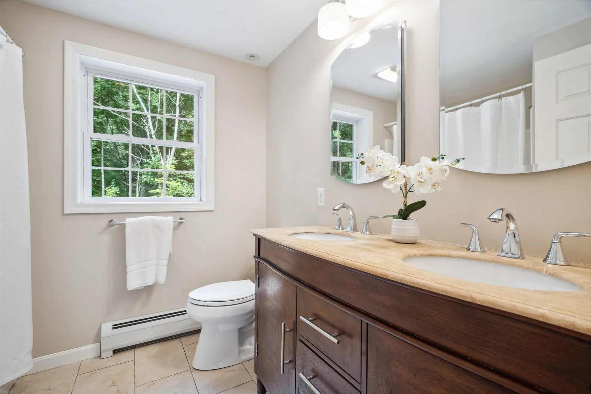 10 Ledgewood Lane Epping NH 03042