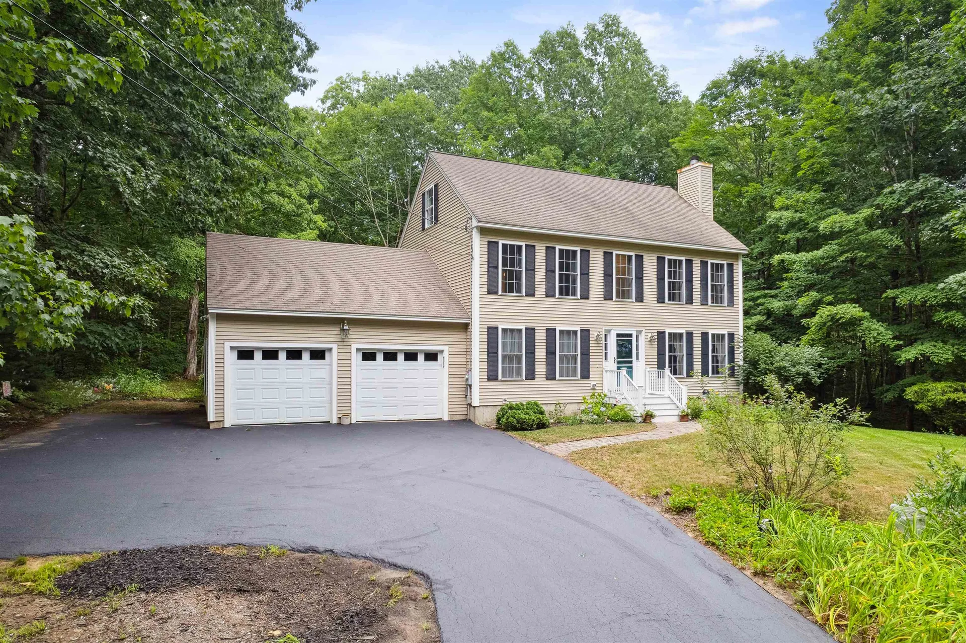 10 Ledgewood Lane Epping NH 03042