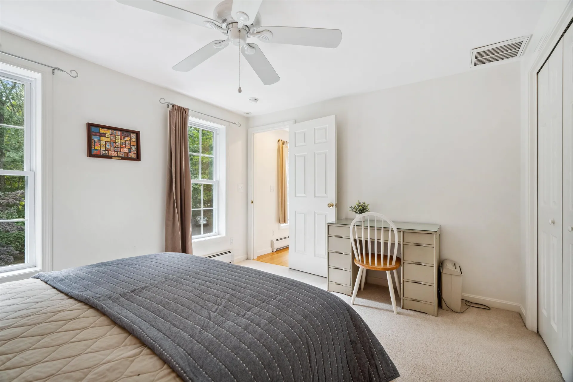 10 Ledgewood Lane Epping NH 03042