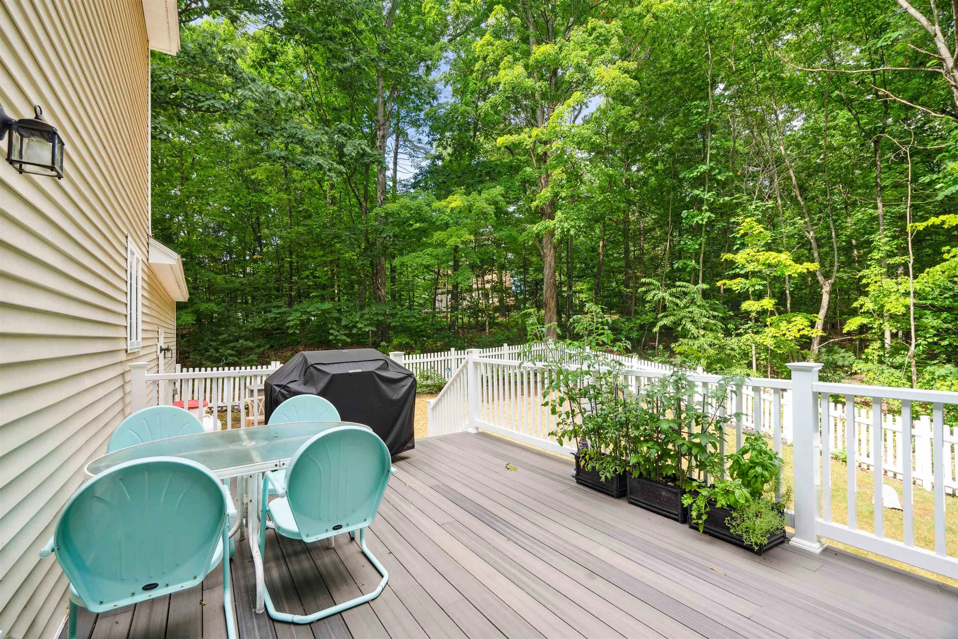 10 Ledgewood Lane Epping NH 03042