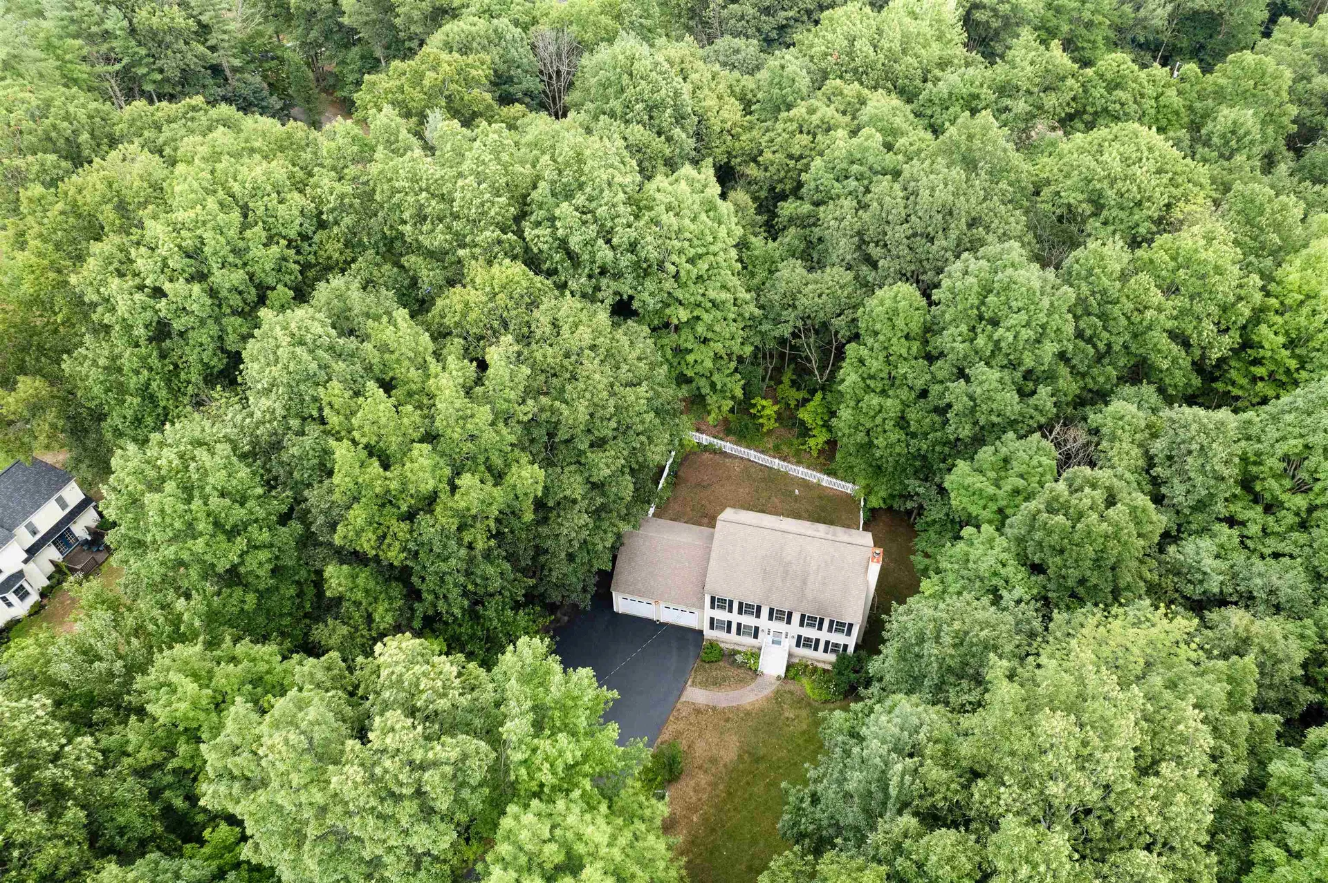 10 Ledgewood Lane Epping NH 03042