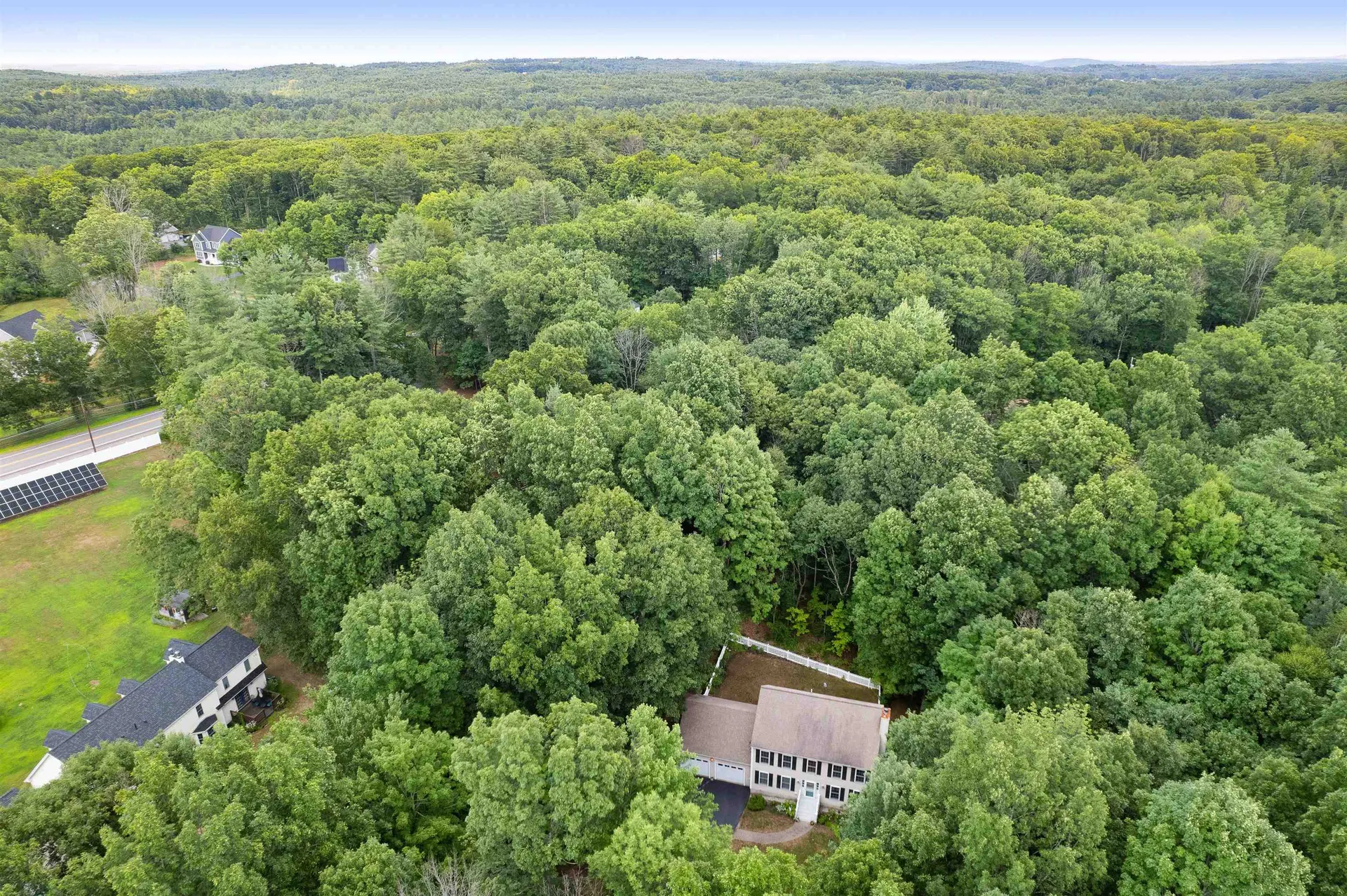 10 Ledgewood Lane Epping NH 03042