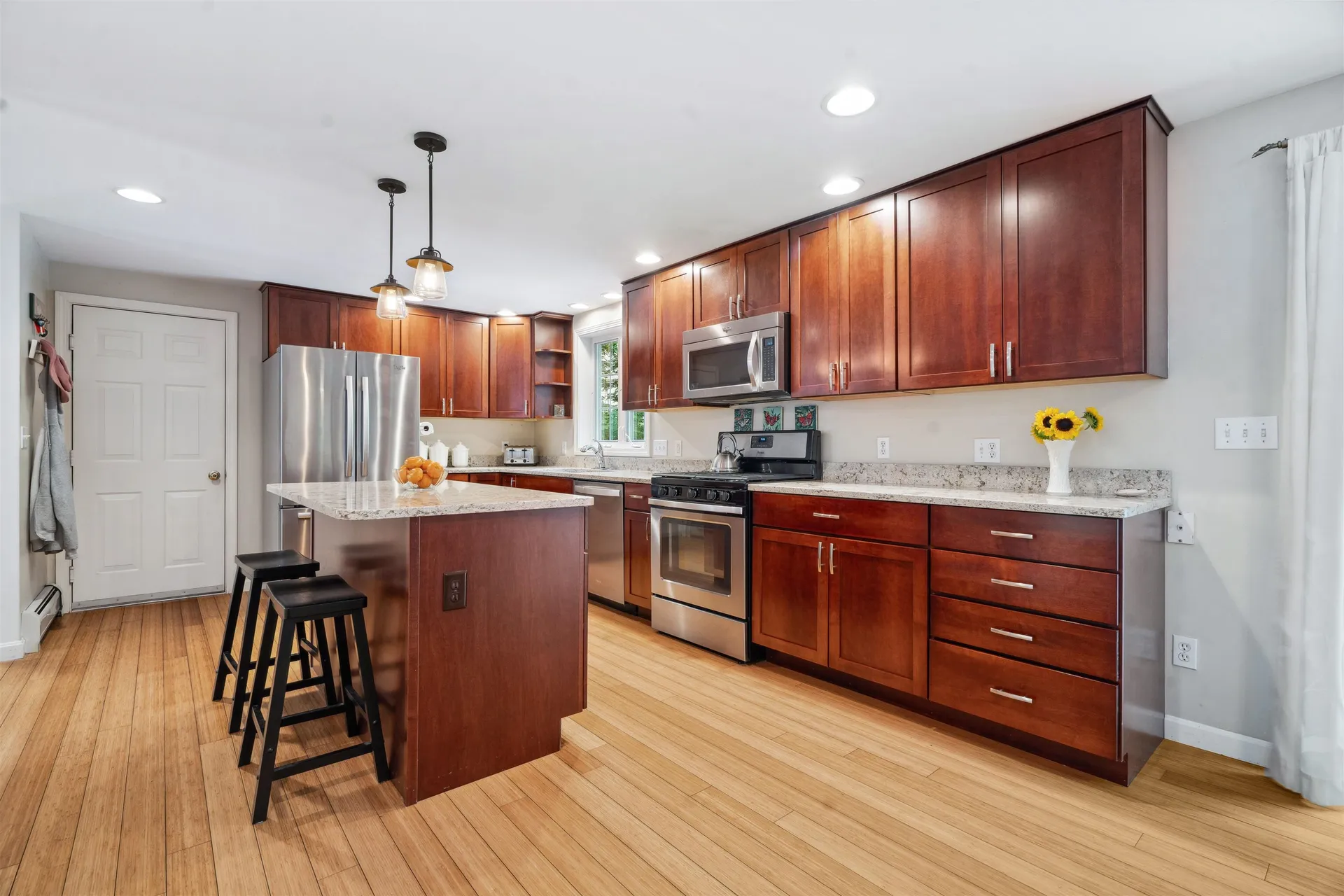 10 Ledgewood Lane Epping NH 03042