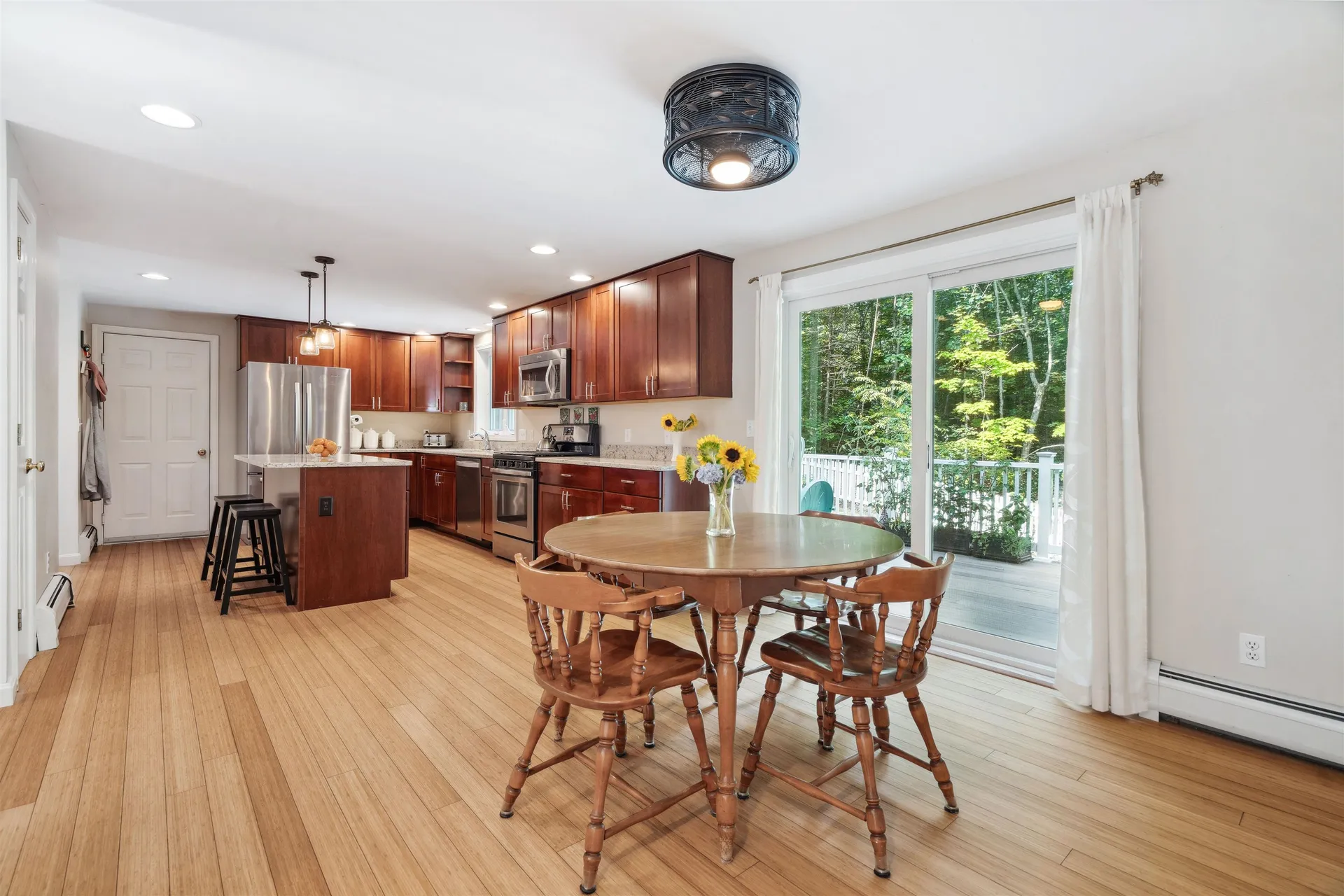 10 Ledgewood Lane Epping NH 03042