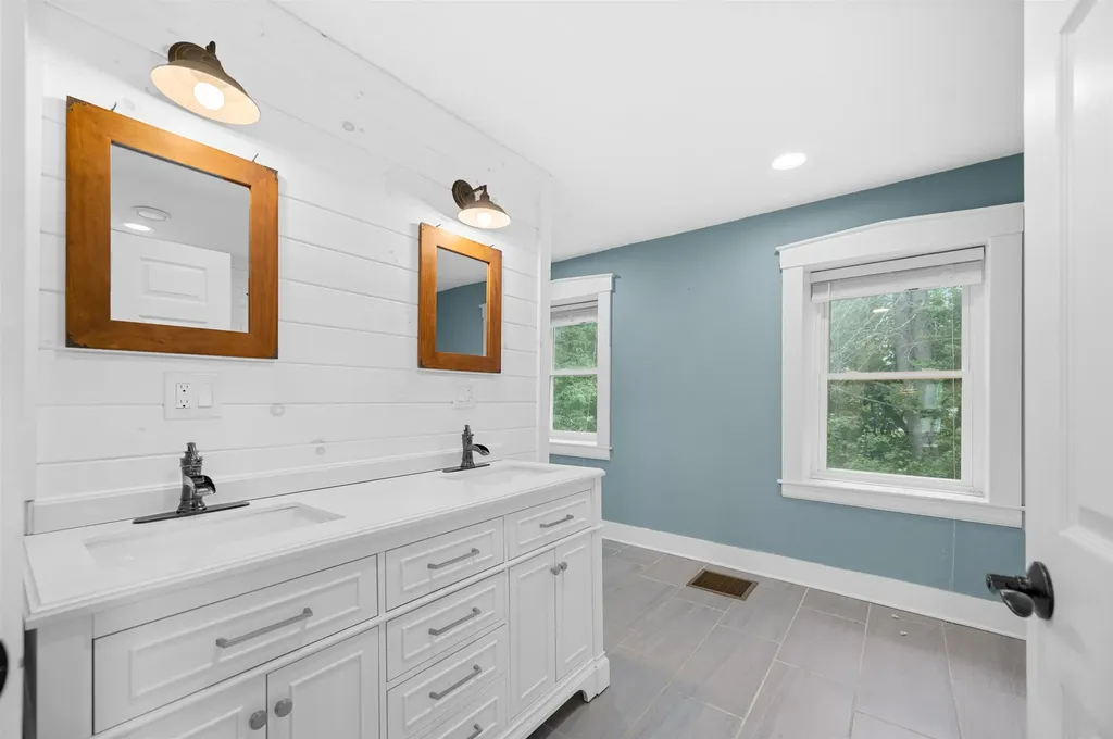 176 Three Mile Bridge Road Middlesex VT 05602